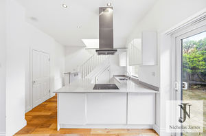 Photo 31- click for photo gallery